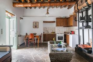 Olive Guesthouse near farm