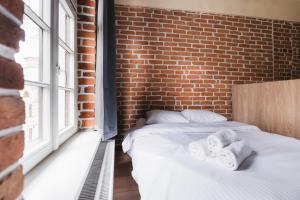 Toruń Old Town Brick Loft Studio by BookingHost