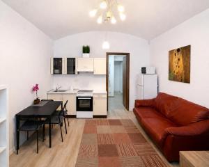 Residence Dobrovskeho 30