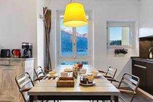 Charming Lake View Bellagio