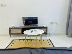 Puchong Skypod 1-4pax Walk IOI Mall Near Sunway