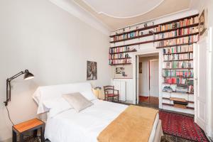 The house of wisteria