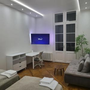 Prague Centre Apartments - Apartment with Balcony