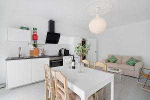 Tavira Light and Cozy