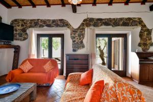 Casa sul lago private heated pool img11