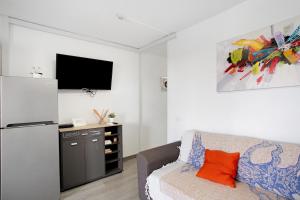 Beautiful Apartment 1115 Central