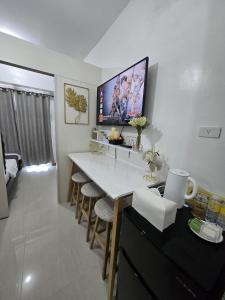 Rosies Spot at South Residences Las Pinas