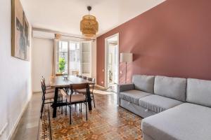 The Collection Barcelona - Gran Vía Historic Catalan 4BD only for Families or Business groups
