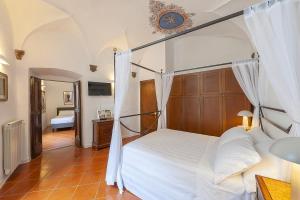 LA LOGGIA DI PORTICA Residenza Storica nel centro di Assisi