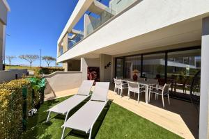 Casa Rosalia Lake by Rental Hero