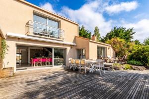 Villa avec piscine - plage 400 m