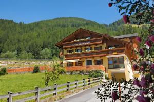 Pension Waldheim Apartments