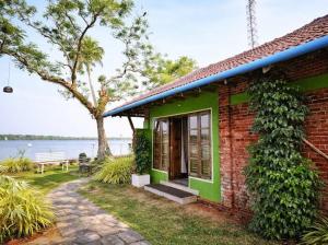 Kayaloram Retreat - Ginger