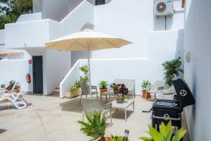 White suites 3