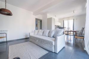 Ninai Sea Holiday Apartment 2