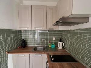 "Ivanera" Postira otok Brač