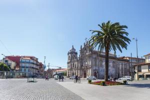 Hungarian Biscuits Historic Center