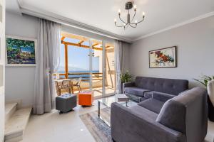 Serenity by the Sea Duplex Bougainville Resort by PikHost