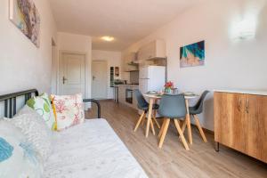 Endless Summer Apartment