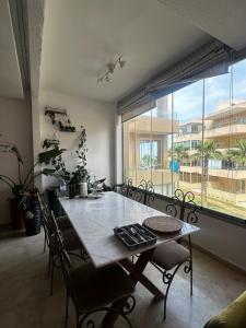 Spacious 2 bedrooms beachfront apartment