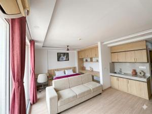 Holyday Stay Inn