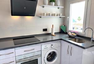 Lovely modern Apartment front line