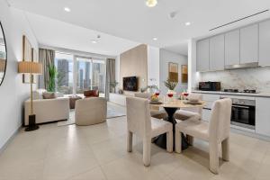 Beachfront Stay at Beach Mansion, Private Beach