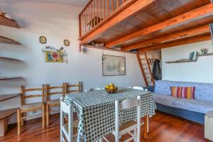 Appartamento a Cavo sul mare