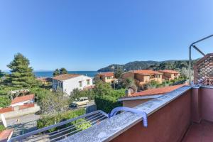 Appartamento a Cavo sul mare