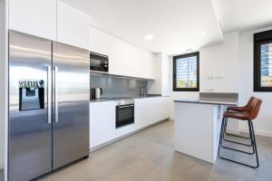 Beachfront Apartment 034