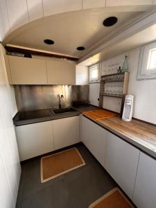 Beachfront penthouse with terrace