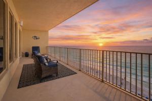 Relaxing Beachfront Condo with Beach Access - Unit 1603