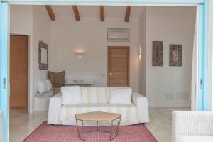 Charming house in San Pantaleo img10