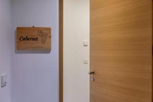 Ferienwohnungen Karin - Cabernet