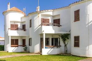 Apto Familiar frente a cala