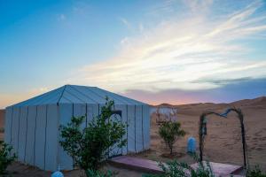 Rock Merzouga Luxury Desert Camp
