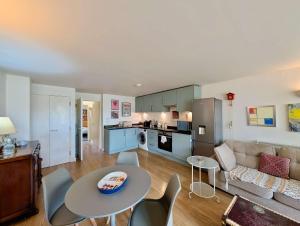 Comfortable 1 bed near Deptford station