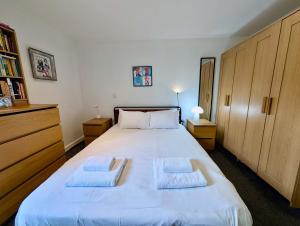 Comfortable 1 bed near Deptford station