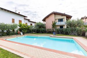 Bluemoon Luminoso apt con piscina