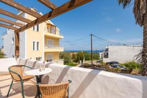 Lunapetra House - 3 Min from Beach
