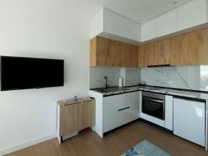 Lotus Seaview Apartment Qerret