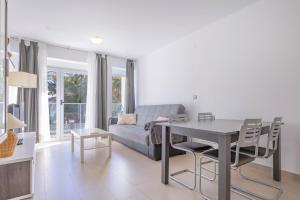 Playa de Poniente 1-5