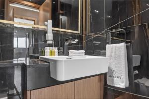 FIRST CLASS 2BR Tranquil & Chic Living