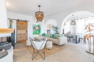 Villa Carolima - Heated Pool