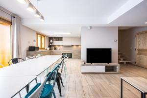 Alphonsine Ski Lodge