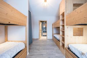 Alphonsine Ski Lodge