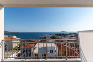 Areti Rooms