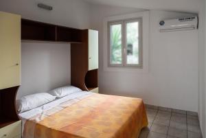 Villaggio Camping Poseidon - Bungalows & Rooms with Sea View in Nature