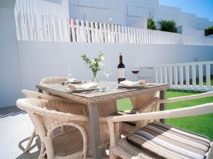 Chalet con piscina compartida alquilamos solo a familias