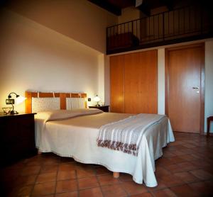 La Mandrarita - casale con piscina